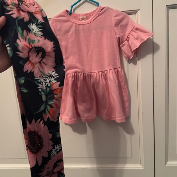 Other - Matching set. Size 3T.